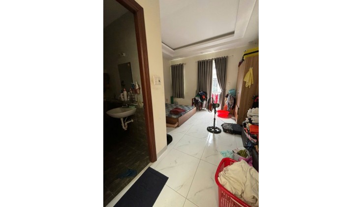 Ngộp khu Thiên Phước - 64m2  - HXH ngủ trong nhà - 2 tầng